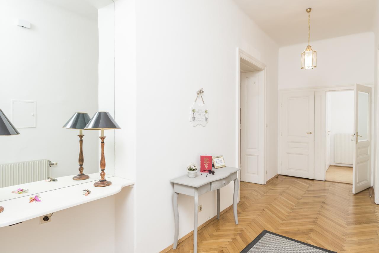 Silent Paradise Ober St Veit Vienna Exterior photo